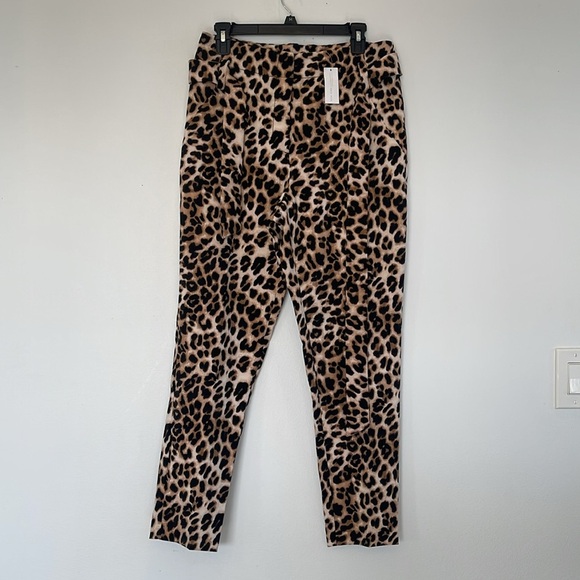 NWT 7th Avenue Design Studio NY&C Women’s Leopard Print Trousers - Size 8 - Picture 9 of 10